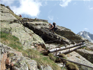 Accès bien équipé au refuge Vedrette di Ries (2.791 m)