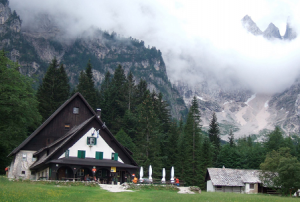 Dernier refuge slovène, celui de Dom v Tamarju (1.108 m)